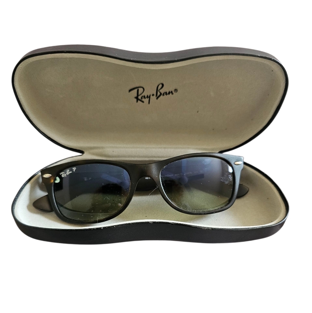 Ray-Ban Italy Leopard Print Brownβ Sunglasses with Hard Case And Cleaning Wipe